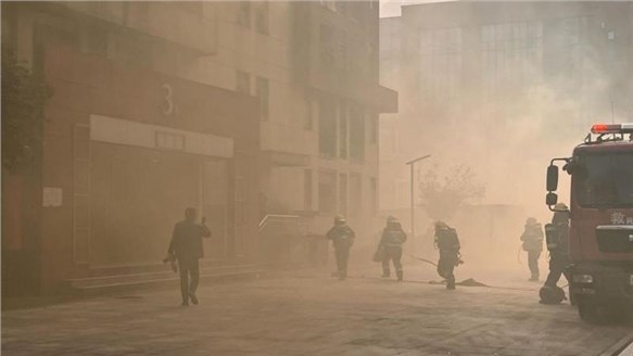 ��չ������ϰ��ѵ���������������徲����